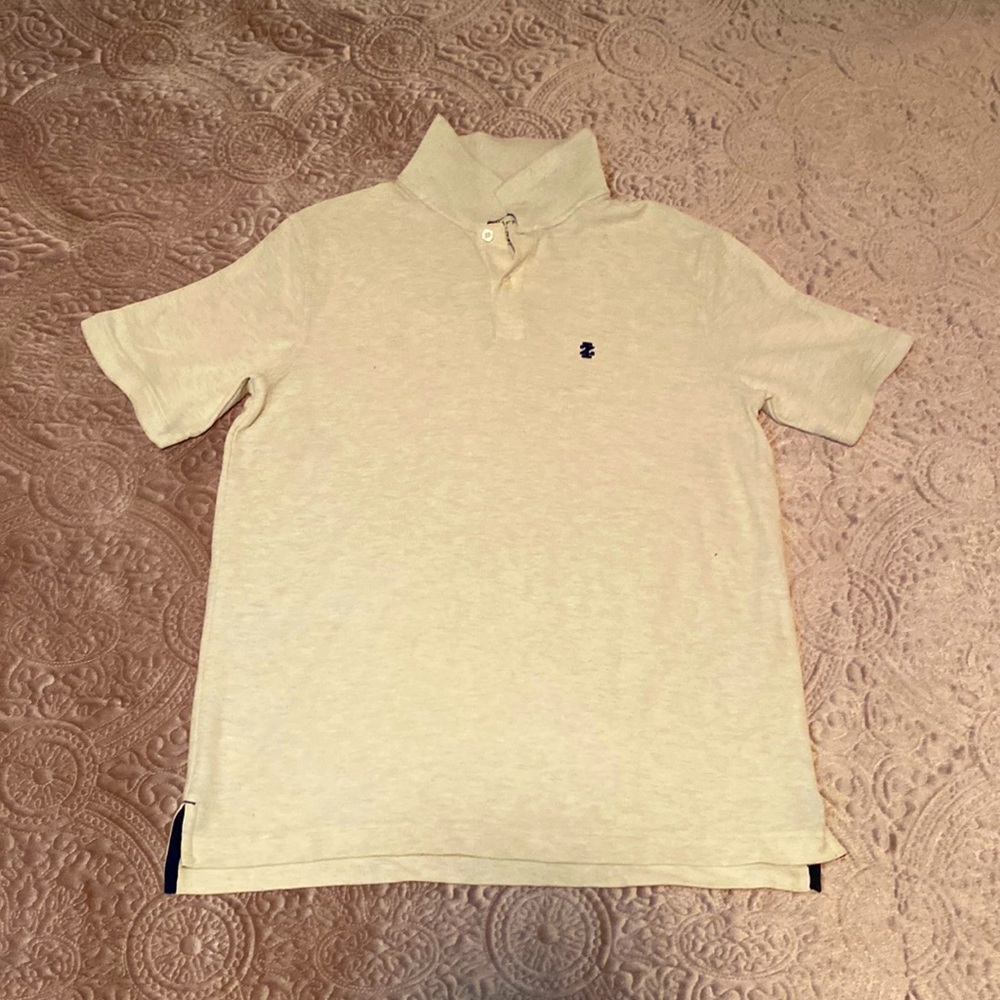 IZOR MEN’S SLIM FIT ADVANTAGE PERFORMANCE SHORT SLEEVE SOLID POLO